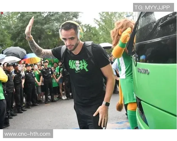 国安旧将奥古斯托在巴西杯决赛次回合成功完成解说生涯首秀展现新风采