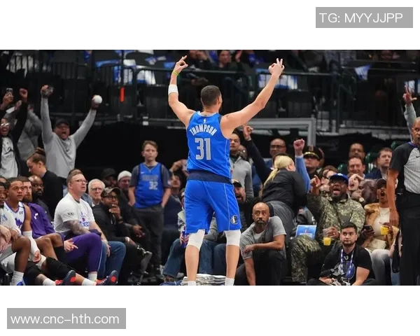 克莱汤普森三分球命中数突破2809超越利拉德独占NBA历史第四位 克莱汤普森三分球命中数突破2809超越利拉德独占NBA历史第四位